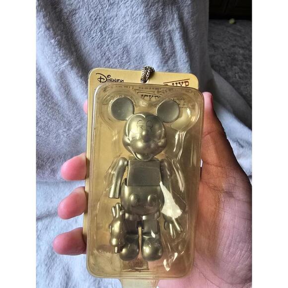 2005 D-HYP Future Mickey Retro Kubrick Silver Medicom 3” Action Figure Japan - Picture 5 of 9